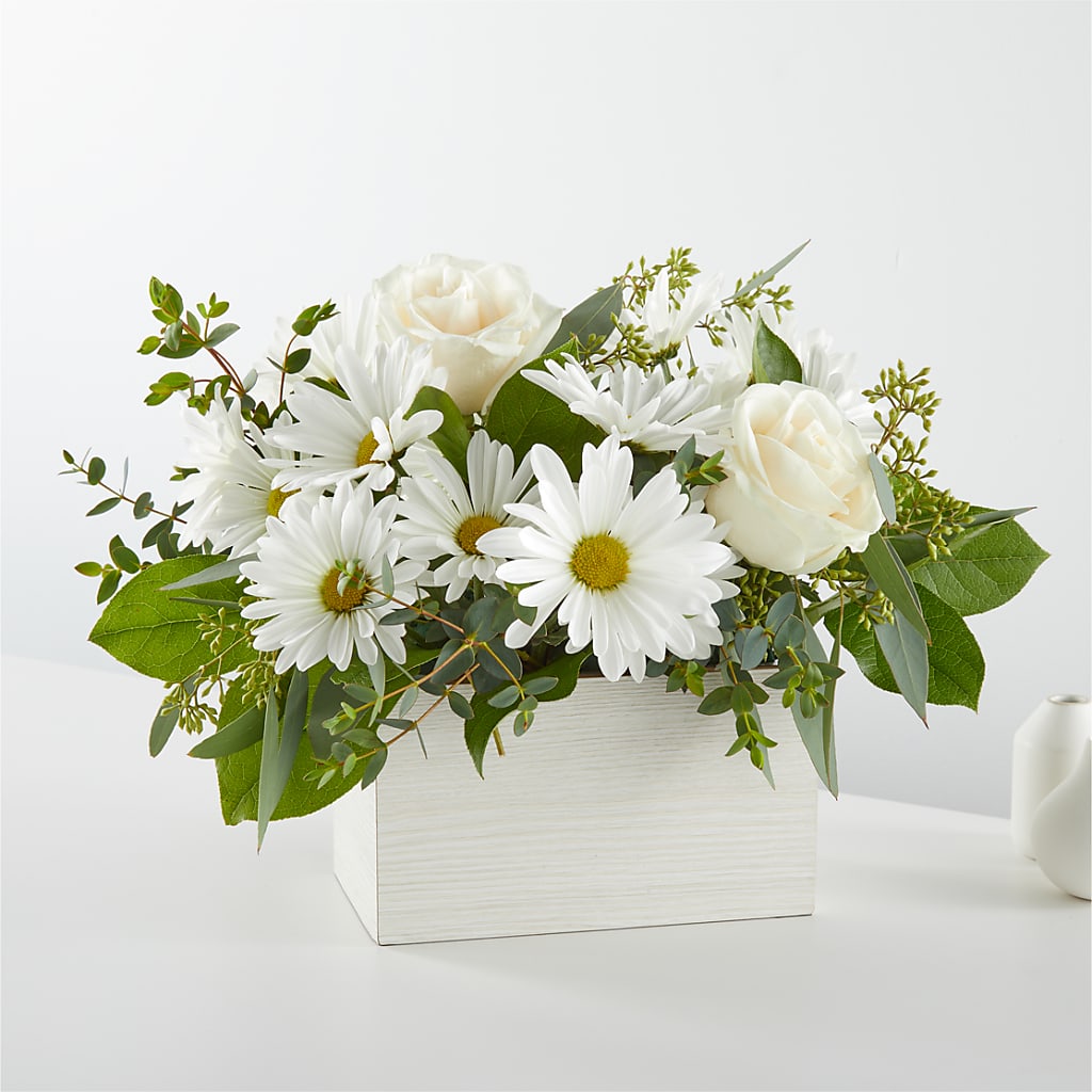 Fresh Linen Box Bouquet – Everythings Blooming Florist, San Jose CA